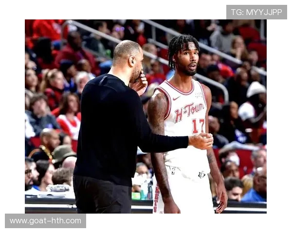 活塞主帅制定新目标七人得分上双并力促奥萨尔提升中距离技能表现